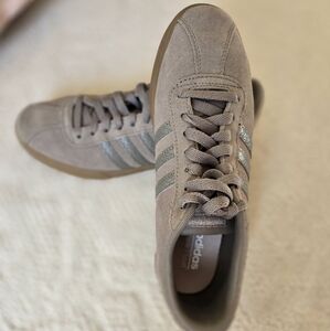 Adidas  Ortholite Float Women's Taupe and Olive Sneakers